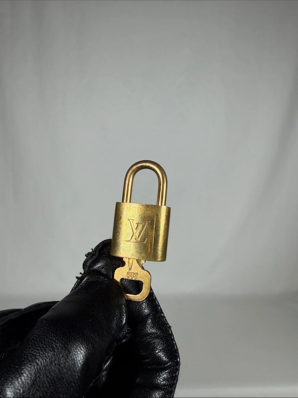 Authentic Louis Vuitton #309 Gold Brass Padlock Lock & Key